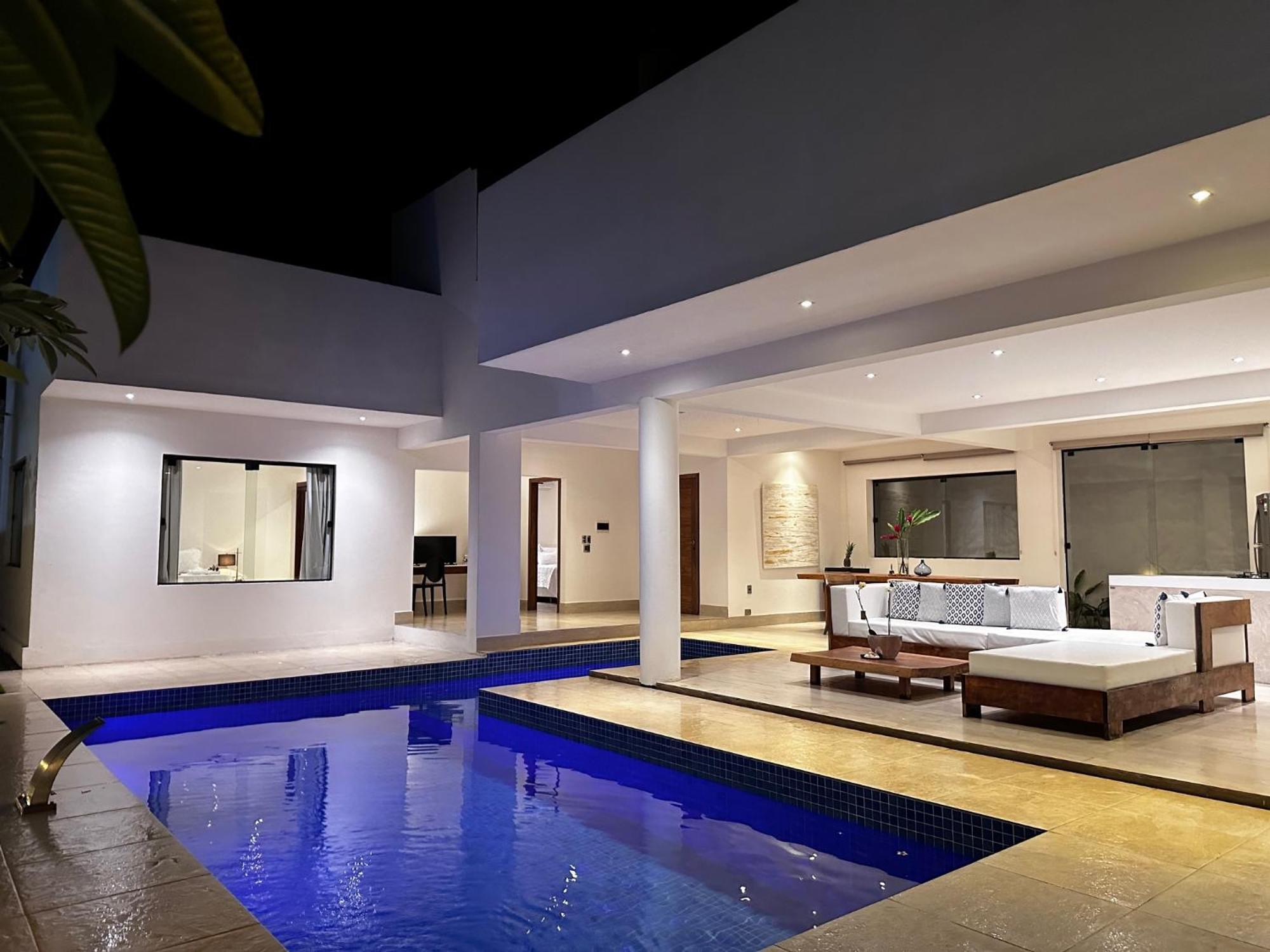 Blanc Apartment